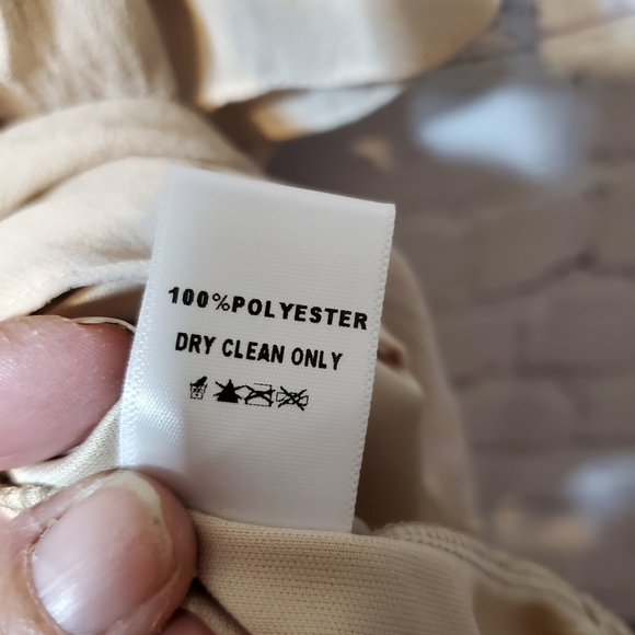 BASICALLY Me Floral Off-Shoulder Blouse - Picture 6 of 8